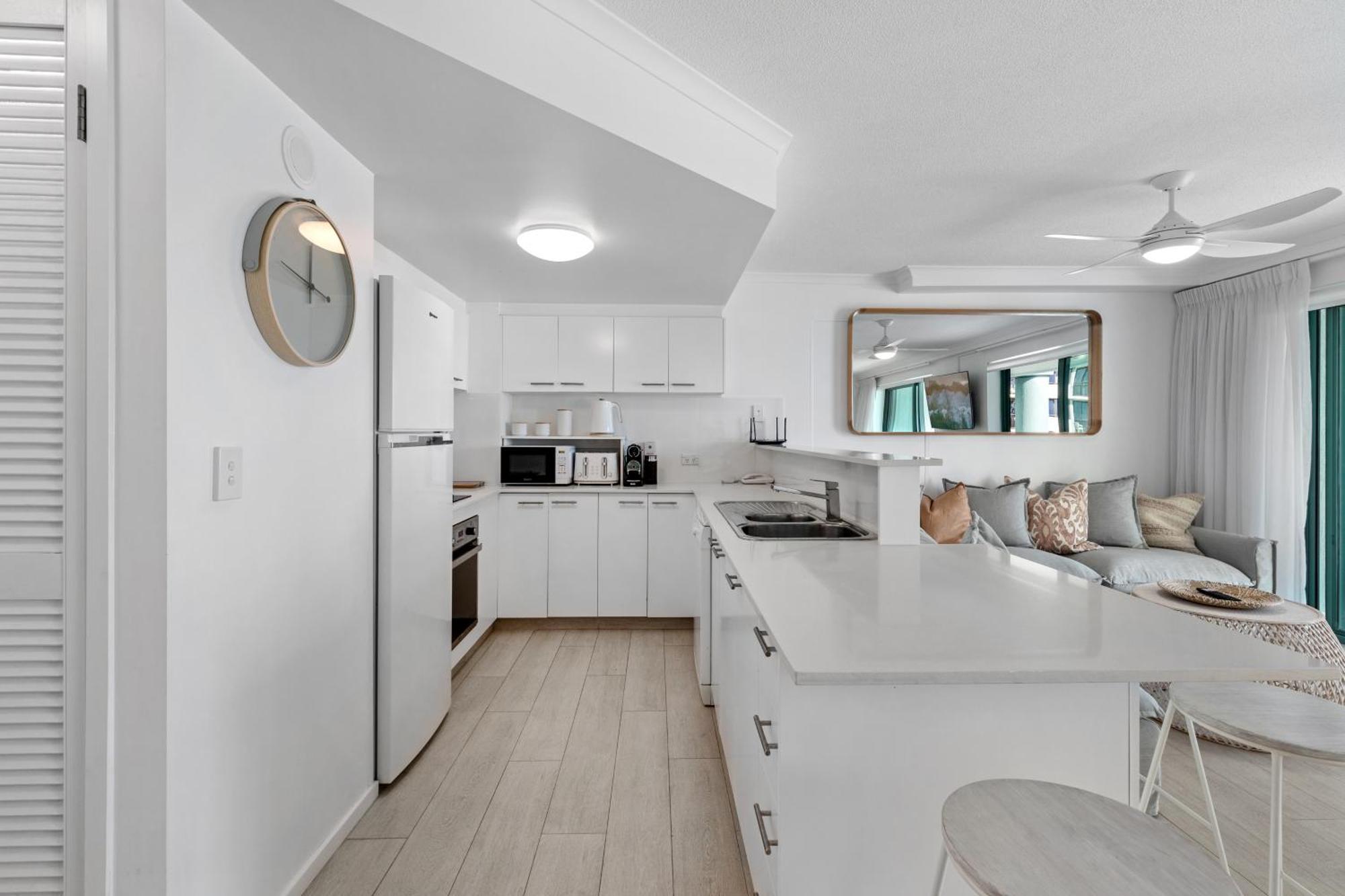 Emerald Sands Holiday Apartments Surfers Paradise Habitación foto