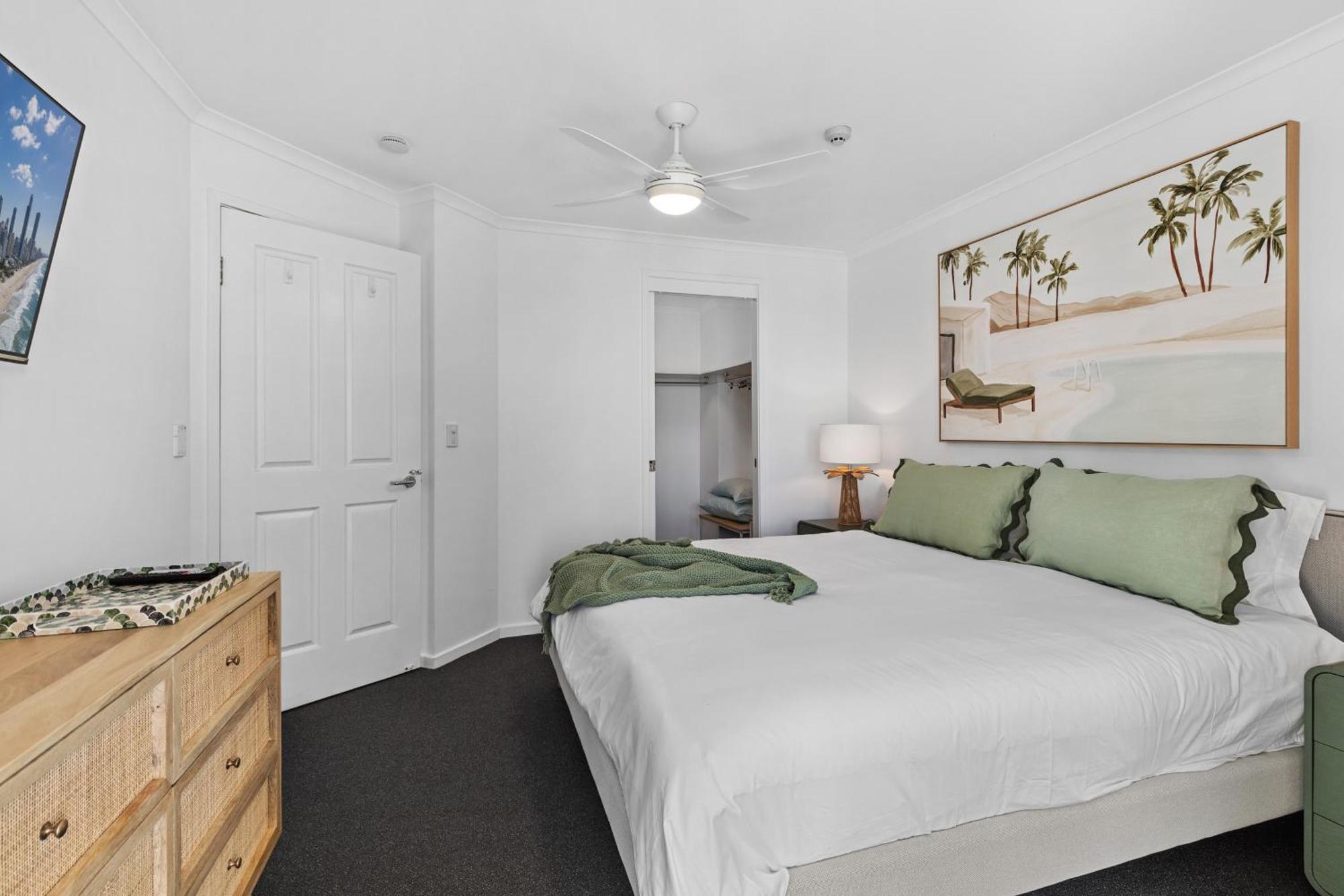 Emerald Sands Holiday Apartments Surfers Paradise Habitación foto