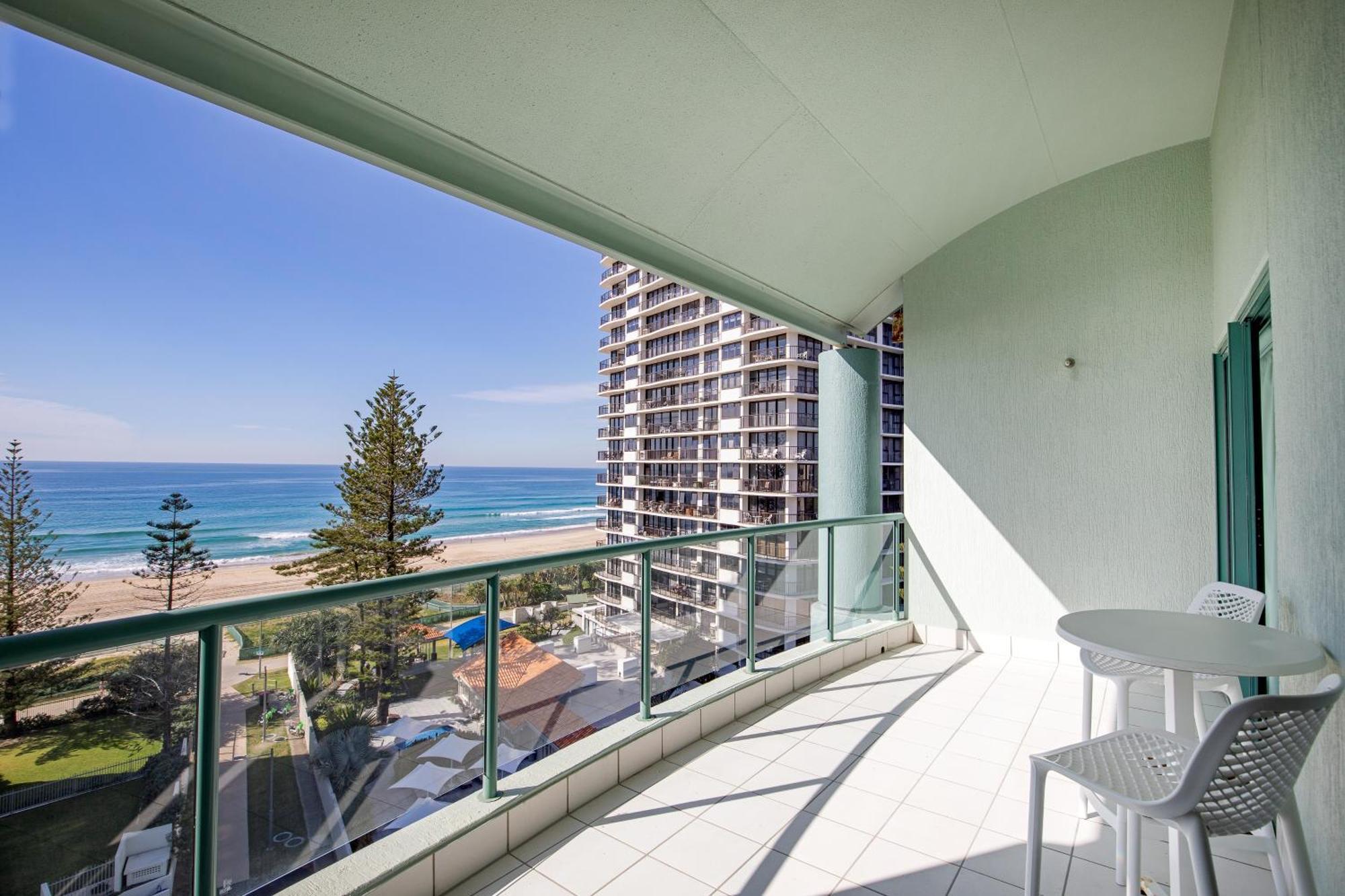 Emerald Sands Holiday Apartments Surfers Paradise Habitación foto